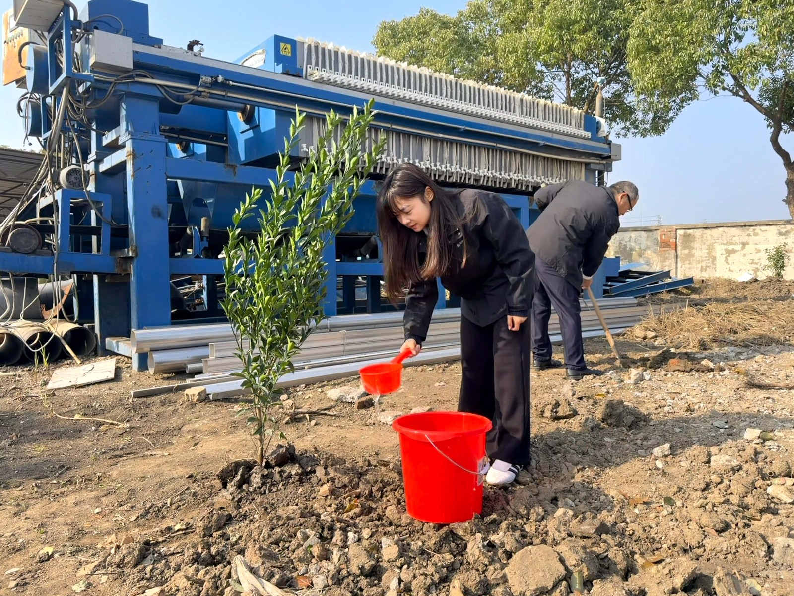 绿意植心  碧水润邦
