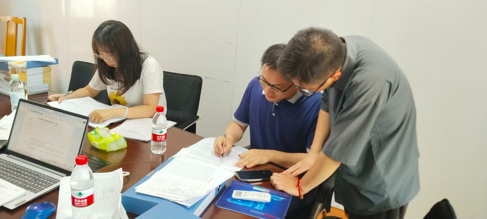 开展半年度专项检查  助力企业稳健运营